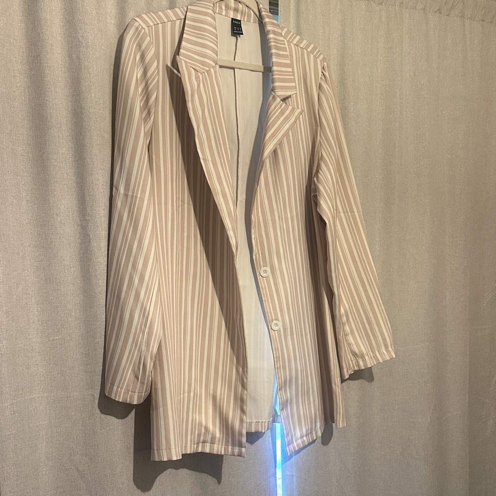 SHEIN Cream Striped Women's Blazer